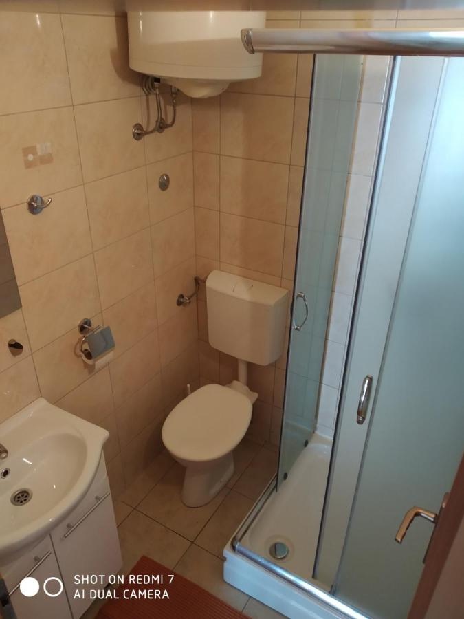 Apartmani Glavina ザオストログ エクステリア 写真