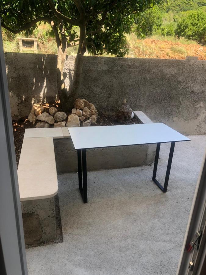 Apartmani Glavina ザオストログ エクステリア 写真