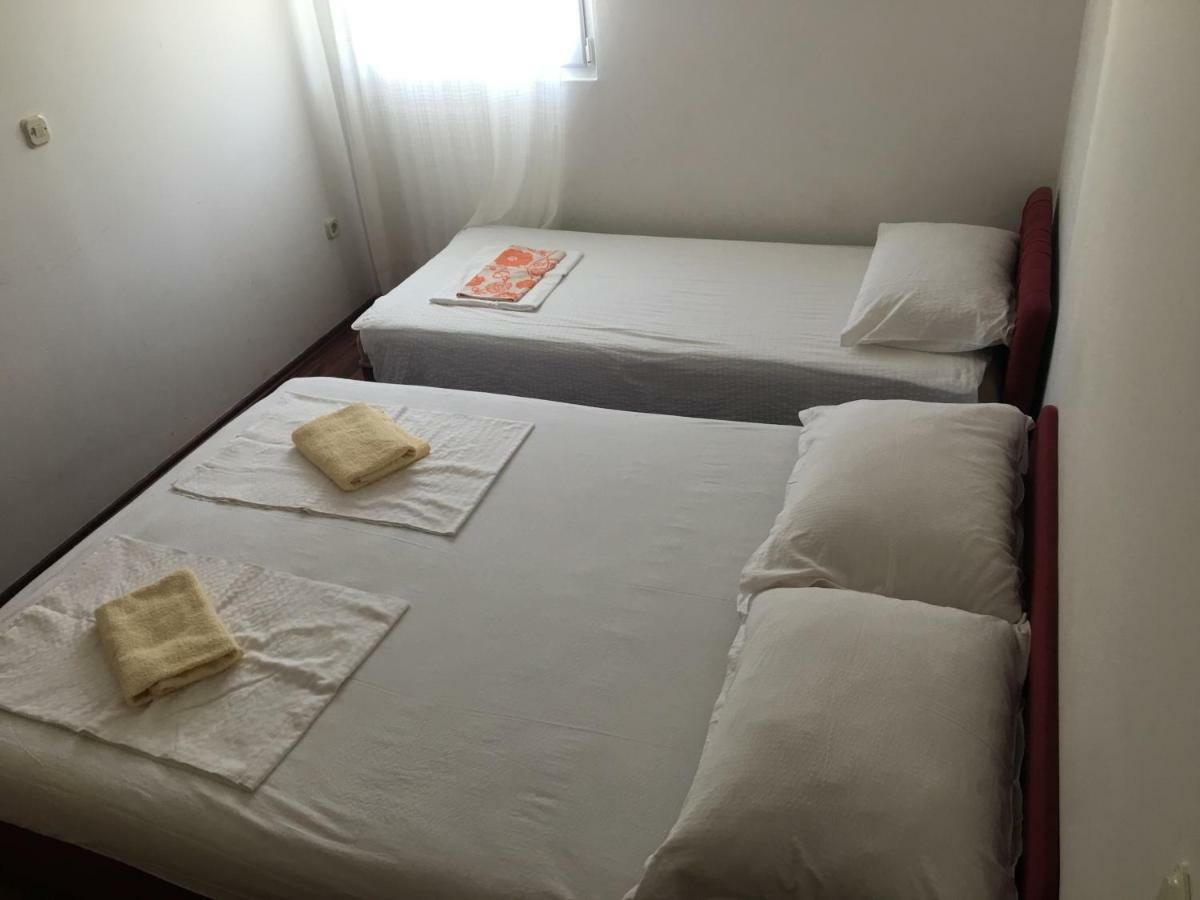 Apartmani Glavina ザオストログ エクステリア 写真