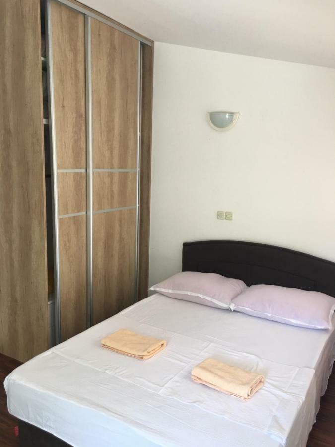 Apartmani Glavina ザオストログ エクステリア 写真